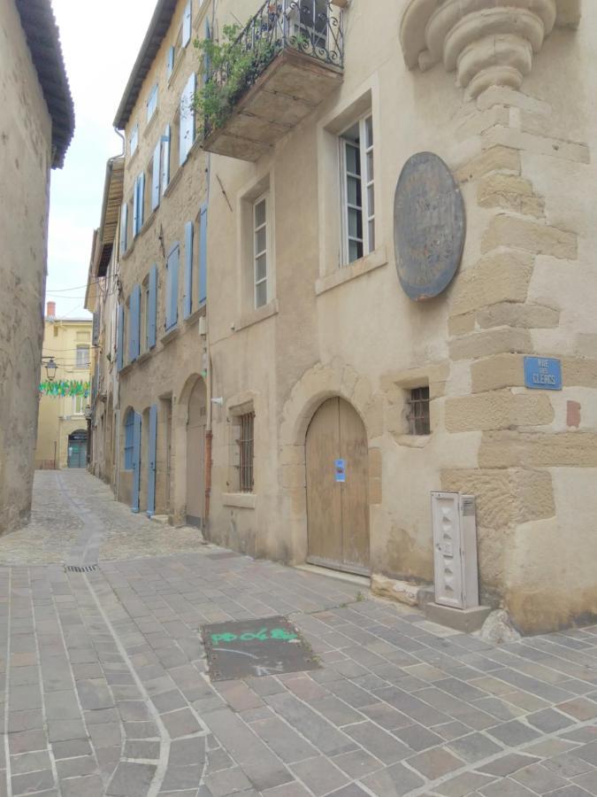 Romans-Sur-Isere, Maison De Rue En Centre Ancien Exterior photo